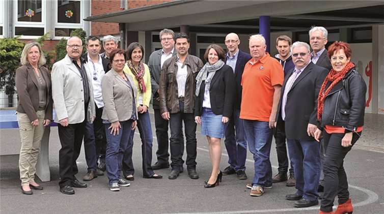 CDU-Besichtigung der Grundschule. privat