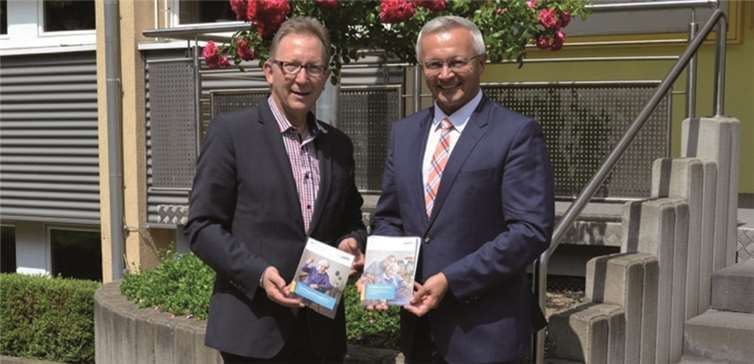 CDU-Bundestagsabgeordnete Erwin Rüddel und pflegepolitische Sprecher der CDU/CSU-Bundestagsfraktion mit Achim Hallerbach.Privat