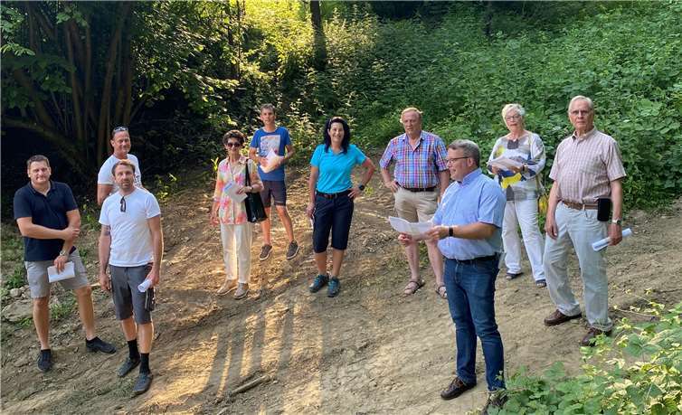 CDU Fraktion im Stadtrat Vallendar und Fraktion im VG-Rat Vallendar bei der Ortsbegehung in Vallendar.