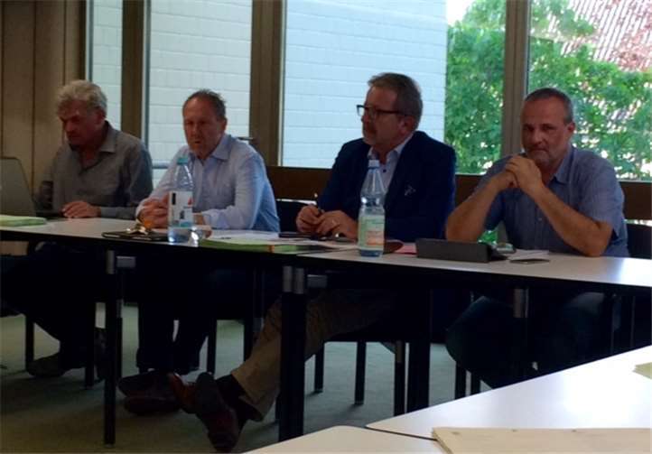 CDU-Fraktion im Wachtberger Gemeinderat machte sich ein Bild von den Unwetterschäden.A. Rüdiger