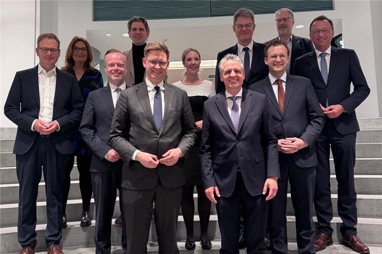 CDU-Landesgruppe Rheinland-Pfalz im Deutschen Bundestag mit ihrem Vorsitzenden Johannes Steininger bei Kanzleramtsminister Torsten Frei zum Gespräch
