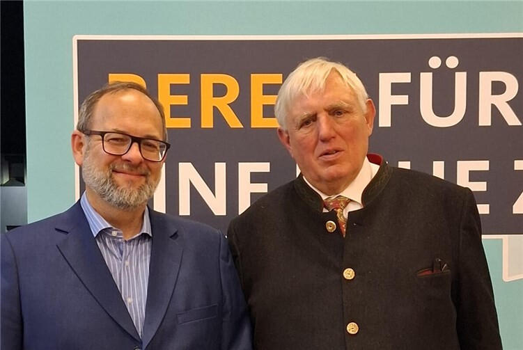 CDU-Landtagskandidat Jan Petry und Karl-Josef Laumann, Minister für Arbeit, Gesundheit und Soziales des Landes Nordrhein-Westfalen.Foto: Verena Schütz