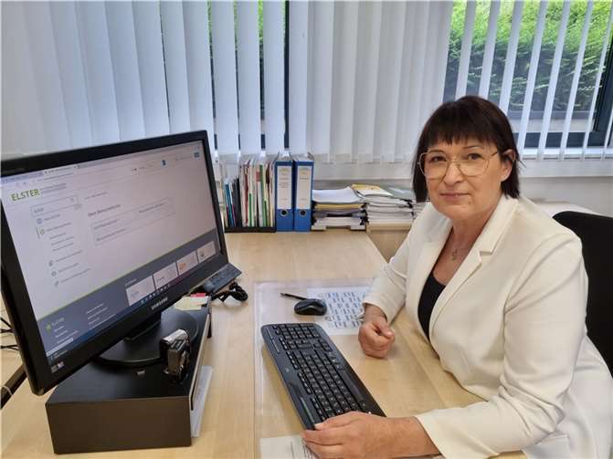 CDU-Politikerin Anette Moesta MdL informiert über die geplante Grundsteuerreform. Foto: privat