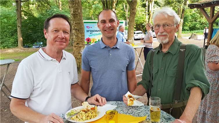 CDU-Vorsitzender Max Nikenich (Mitte) gemeinsam mit Ralf Gräf (links) und Dr. Dieter Mannheim (rechts). Foto: privat