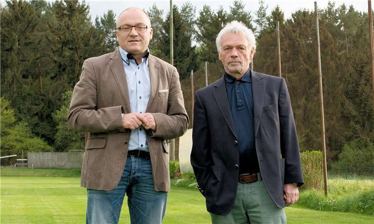 „CDU-Vorsitzender Michael Schneider (l.) und Klaus Huse, Fraktionsvorsitzender im Gemeinderat Grafschaft“. Privat