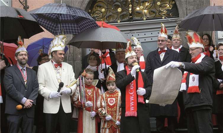 CKG-Protokoller Stefan Hilken setzte mit 11 närrischen Paragrafen die bestehende Cochemer Gesetzgebung außer Kraft.