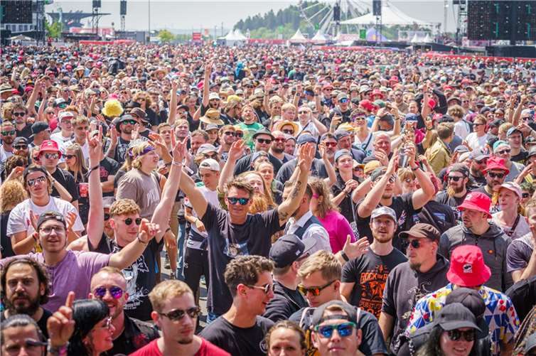 Ca. 70.000 Fans freuten sich auf die zahlreichen Bands.