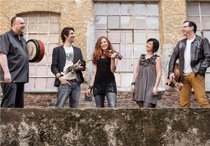 Cara kommt als eine der derzeit angesagtesten Bands des Irish-Folk in den Westerwald. privat