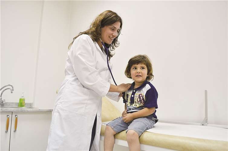 Caritas international leistet auch medizinische Hilfe in den Flüchtlingslagern. Fotos: Caritas international