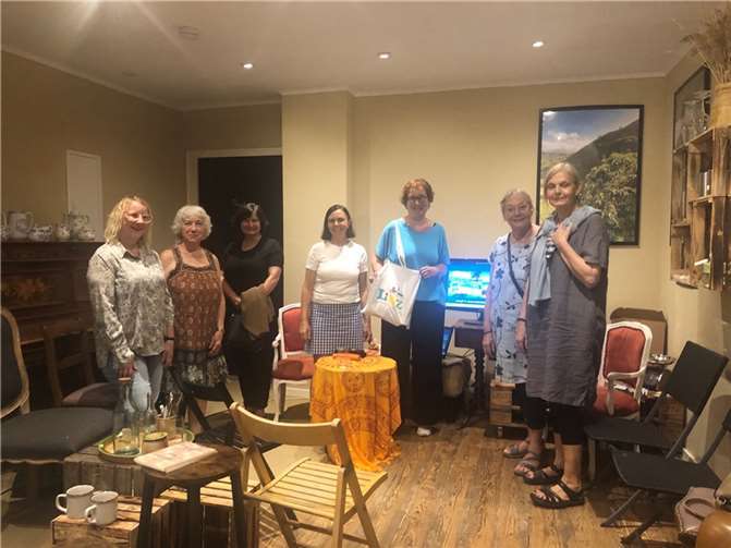 Carla Capellmann hat aus ihrem spannenden Kriminalroman „Tod in Zeeland“ gelesen.  Foto: Nicole Hammerstein