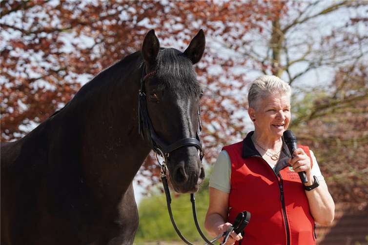 Carmen Hanken wird am 23. und 24. August zu Gast in Ohlenberg sein. Foto: privat 