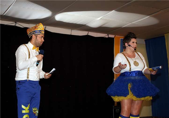 Carmen Reuter und Michel Welsch Mota führten durch das unterhaltsame Programm.