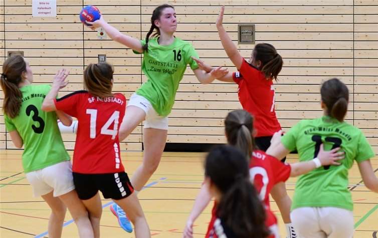 Caro Neumann bei einem ihrer fünf Tore.Anke Bous