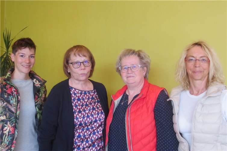 Carolin Haxel (Junge Landfrauen), Christa Röppel (Vorsitzende), Elke Wolf (Geschäftsführerin), Dorothee Milles-Ostermann (Gleichstellung Rhein-Lahn-Kreis). Foto: Kreisverwaltung des Rhein-Lahn-Kreises