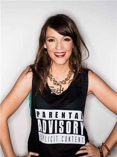 Ist PussyNation bereit für seine AlphaPussy? Carolin Kebekus spielt am 10. März in der Arena Trier in Trier und am 30. September in der LANXESS arena in Köln.Quelle: Veranstalter