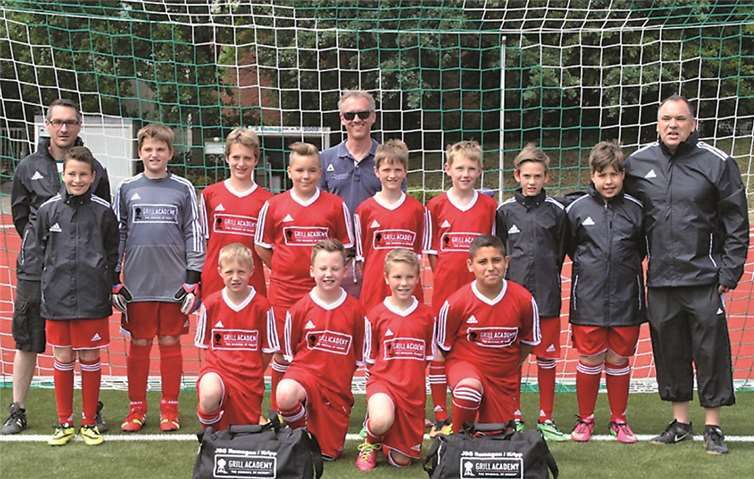 Carsten Dorhs hatte einen Trikotsatz, Regenjacken und Sporttaschen im Gepäck.privat