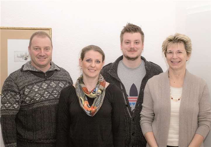 Carsten Meyer, Daniela Meyer, Eltern von Schulkindern und Joachim Unger Vater von drei Kindern im Schul- und KiGa- Alter mit Martina Unger, Ratskandidatin CDU Swisttal- Miel. Privat