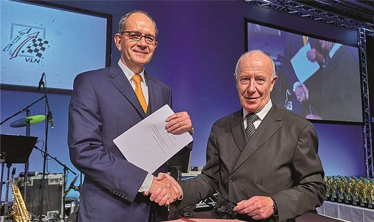 Carsten Schumacher (li.) und Karl Mauer (re.) besiegelten die 39. VLN-Rennsaison am Nürburgring. Robert Kah