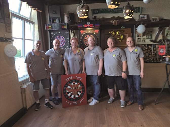 „Chaos Checker“: Peter, Jürgen, Carmen, Patrick, Wolfgang, Peter. Foto: privat