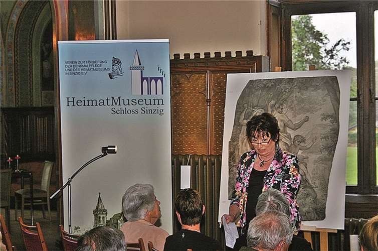 Charlotte Hager begrüßte die Anwesenden und gab einen kurzen Einblick ins Programm.