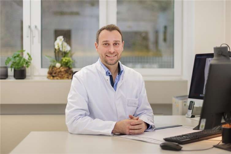 Chefarzt Dr. Tim Mödder und sein Team der Kardiologie am Krankenhaus Maria Hilf Bad Neuenahr-Ahrweiler laden zum kostenfreien Infoabend. Im Fokus: das Krankheitsbild Herzschwäche. Foto: Joachim Gies - Marienhaus