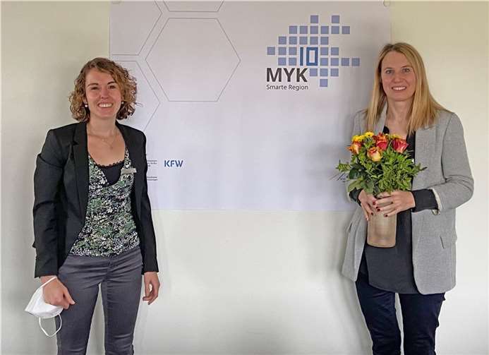 Ein neues Gesicht für MYK10-Team Chief Digital Officer Sonja Gröntgen (links) begrüßte Henriette Smalla als sogenannte Smart Region Lotsin.Foto: Kreisverwaltung Mayen-Koblenz