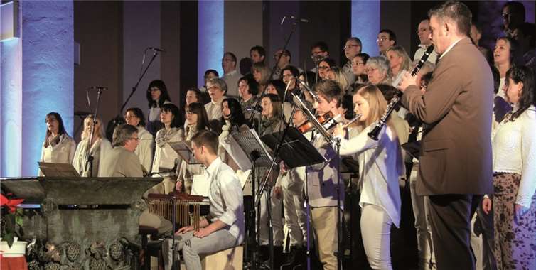 Chor „pianoforte“ in der Pfarrkirche Kärlich. Lothar Spurzem