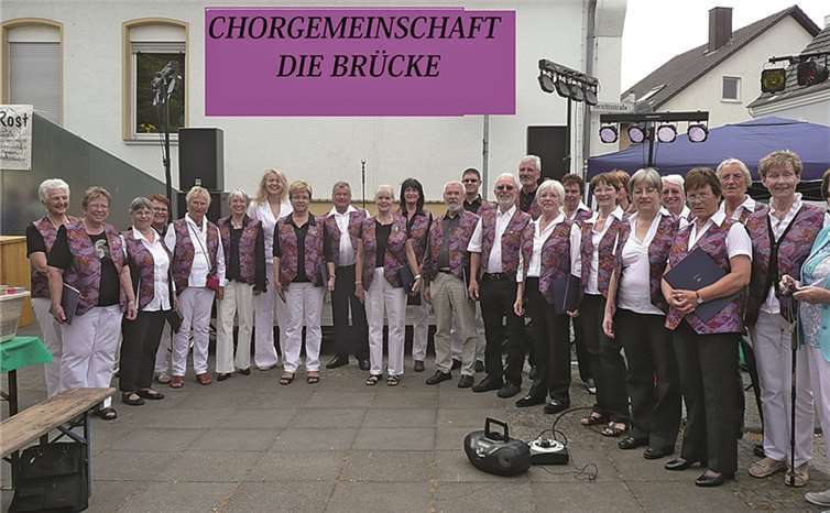Chorgemeinschaft „Die Brücke“ beim Sommerfest in Meckenheim-Merl.Privat