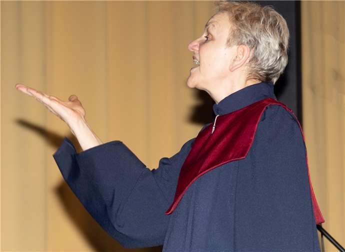 Chorleiterin Angelika Rehaag beschäftigt sich seit Jahren mit Black Gospel.