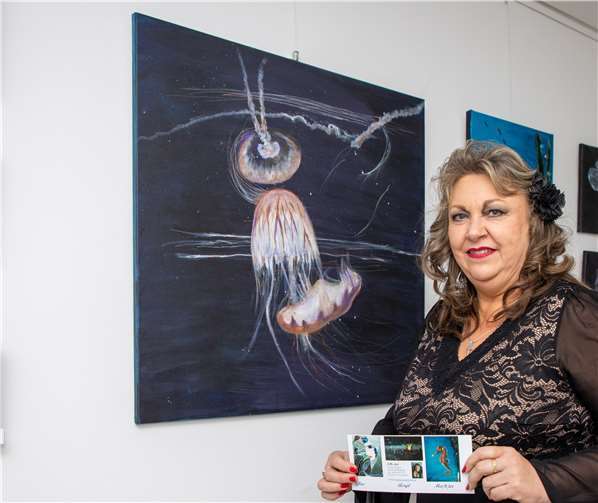 Christa Dygatz stellt seit zwanzig Jahren ihre Kunstwerke aus.Fotos: CEW