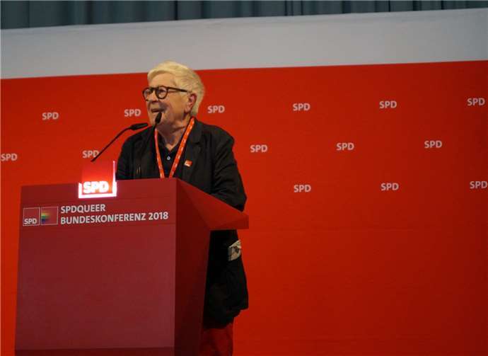 Christa Stendebach kommt aus Montabaur und ist nun in der Bundeskonferenz der SPDQeer.