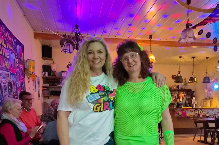 Vereinigung Heddesdorfer Bürger feiert erfolgreiche 80er-Jahre-Party in Heddesdorf