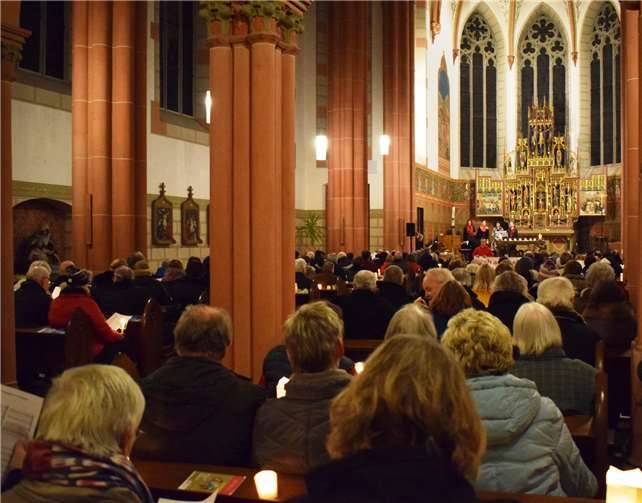 Christen, Juden und Muslime beteten darin um den Frieden.