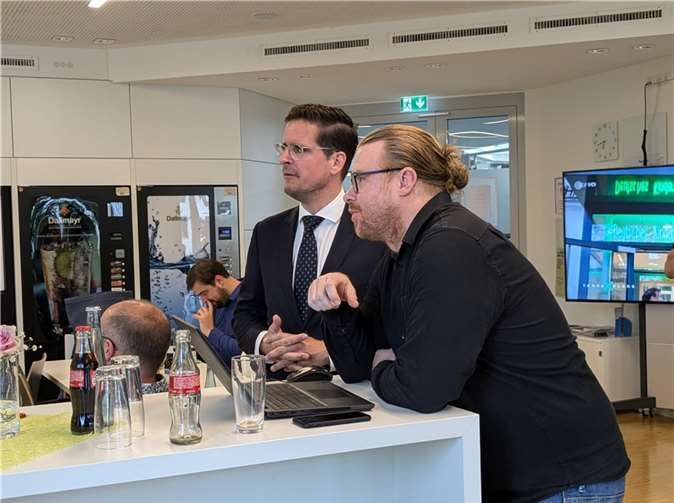 Christian Altmaier (l.) in der Kreisverwaltung. Foto: KS