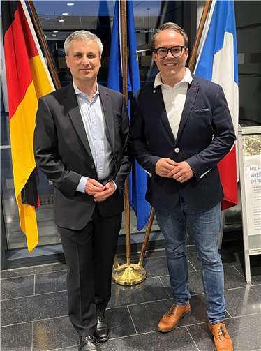Christian Dickmann (li.), neben ihm Fraktionsvorsitzender Joachim Kühlwetter, ist wieder Ratsmitglied in Meckenheim. Quelle: CDU Meckenheim