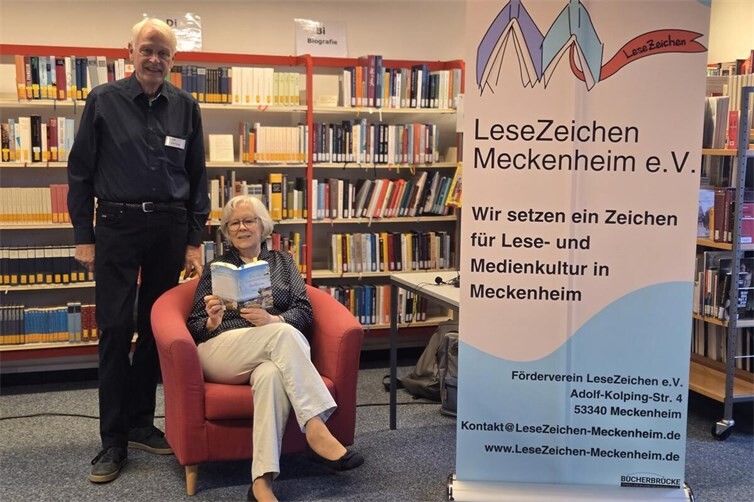 Christian Dürig, 1. Vorsitzender der LeseZeichen e.V. freut sich auf die Lesung von Anne Labus.