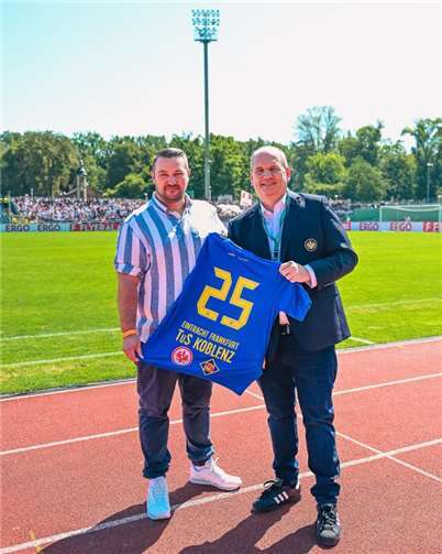 Christian Krey/Präsident TuS Koblenz und Mathias Beck/Präsident Eintracht Frankfurt. Quelle: TuS Koblenz