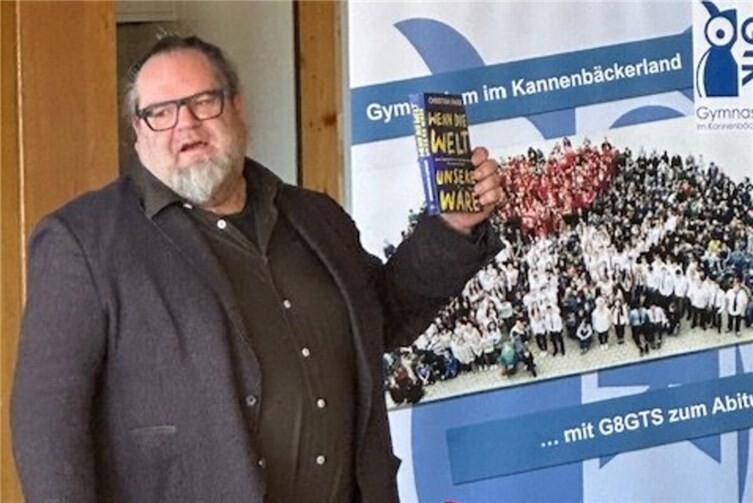 Christian Linker stellt sein Buch vor