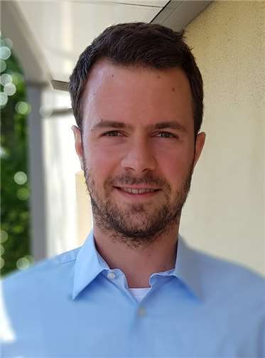 Neun Spezialisierungsmöglichkeiten Christian Ober, Absolvent des MBA-Fernstudienprogramms in der Vertiefungsrichtung Gesundheits- und Sozialwirtschaft. Foto: privat
