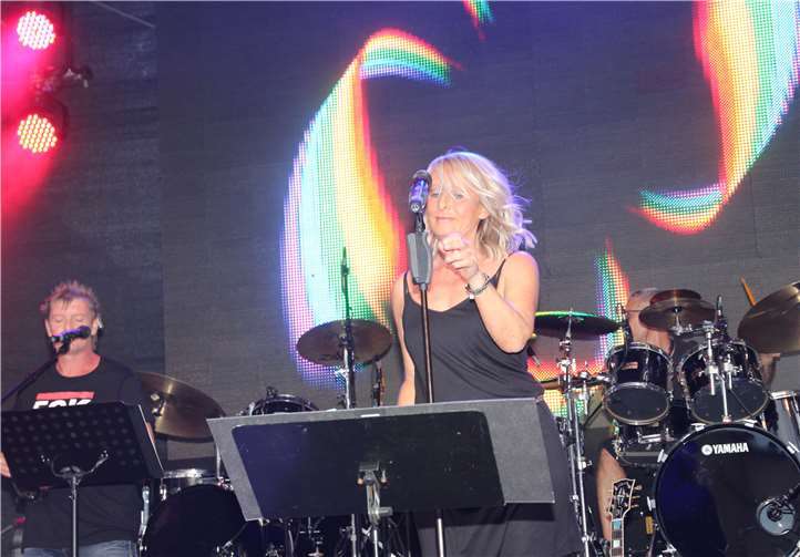 Christiane Schwenkmezger - Leadsängerin von PAST.