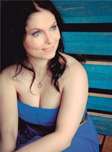 Christina Diel-Theobald. 