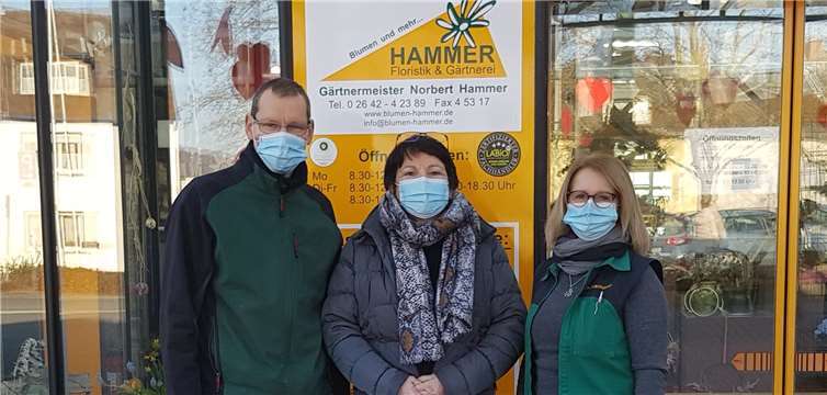 Christine Ockenfels (mitte) geht in den Ruhestand. Foto: privat