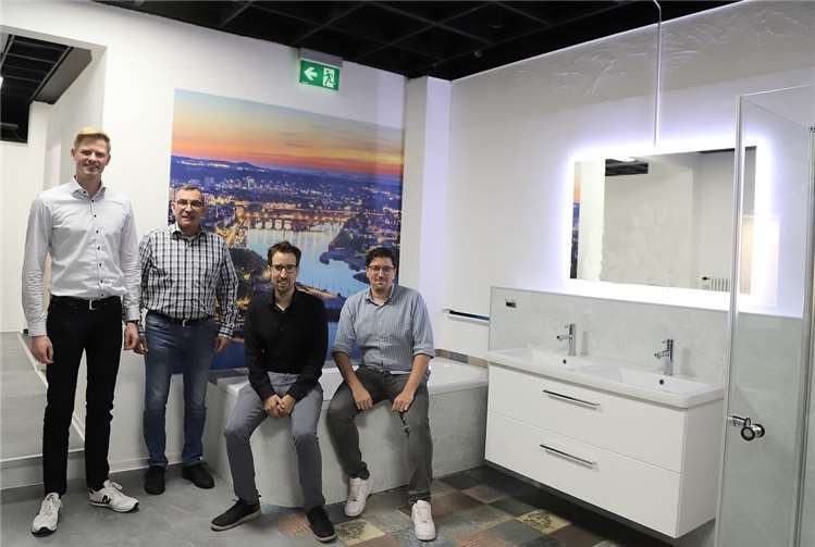 Christoph Andries, Simon Andries, Maik Schroedter und Marc Meikmann freuen sich, in Koblenz zahlreiche Kunden begrüßen zu dürfen. Foto: WAMFO.DE