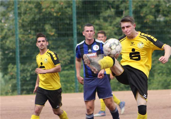 Christoph Kläser (am Ball) zeigte eine starke Leistung.Foto: privat