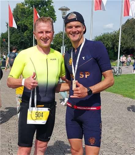 Christoph Mauel (LT Puderbach) vertrat einmal mehr die Vereinsfarben des Lauftreffs beim „Carglass Köln Triathlon“. Ebenfalls am Start war der mehrfache Ironman Finisher Thorsten Schröder (FC St. Pauli) der den 1. Platz in der Klasse M55 belegte.  Foto: Birgit Hauser/LT PuderbachPuderbach
