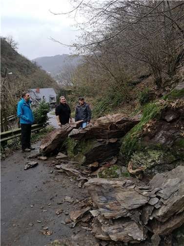 Christoph Pappert, LGB und die Beigeordneten Christian Weber und Elmar Leyendecker. Foto: Johannes Liesenfeld