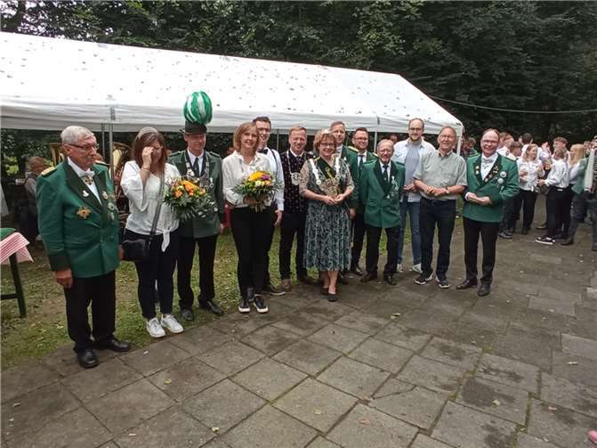 Christoph Prangenberg heißt der neue Schützenkönig der St. Hubertus Schützenbruderschaft Roßbach/Wied. Foto: Andreas Sedat