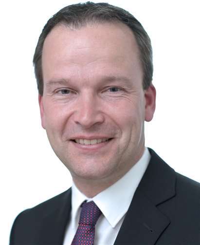 Christoph Weitzel, Vorstandsmitglied der Kreissparkasse Mayen feiert sein 25- Jähriges Sparkassenjubiläum. Foto: KSK Mayen/ Ralph Künzel