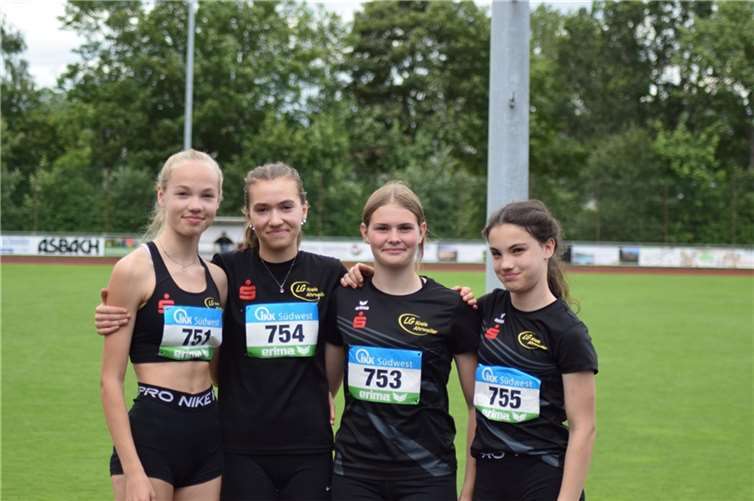 Clara Jünger, Maja Reinhard, Lina Näkel und Magdalena Schuh (v.l.) mit starken Leistungen im Mehrkampf. Quelle: LG Kreis Ahrweiler