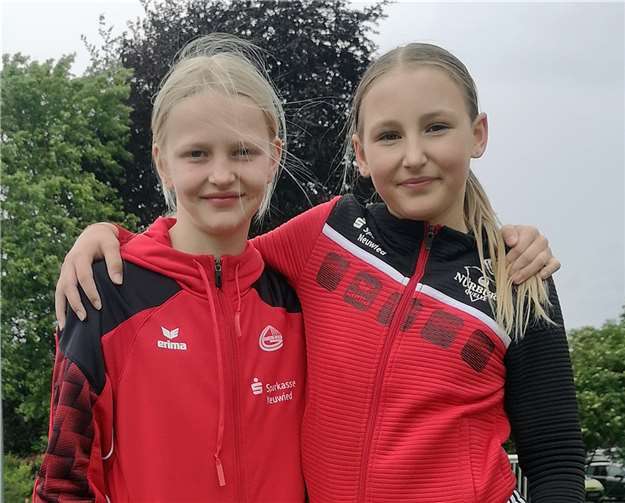 Clara Sophie Keller (l.) und Ida-M. Stein  Foto: VfL Waldbreitbach